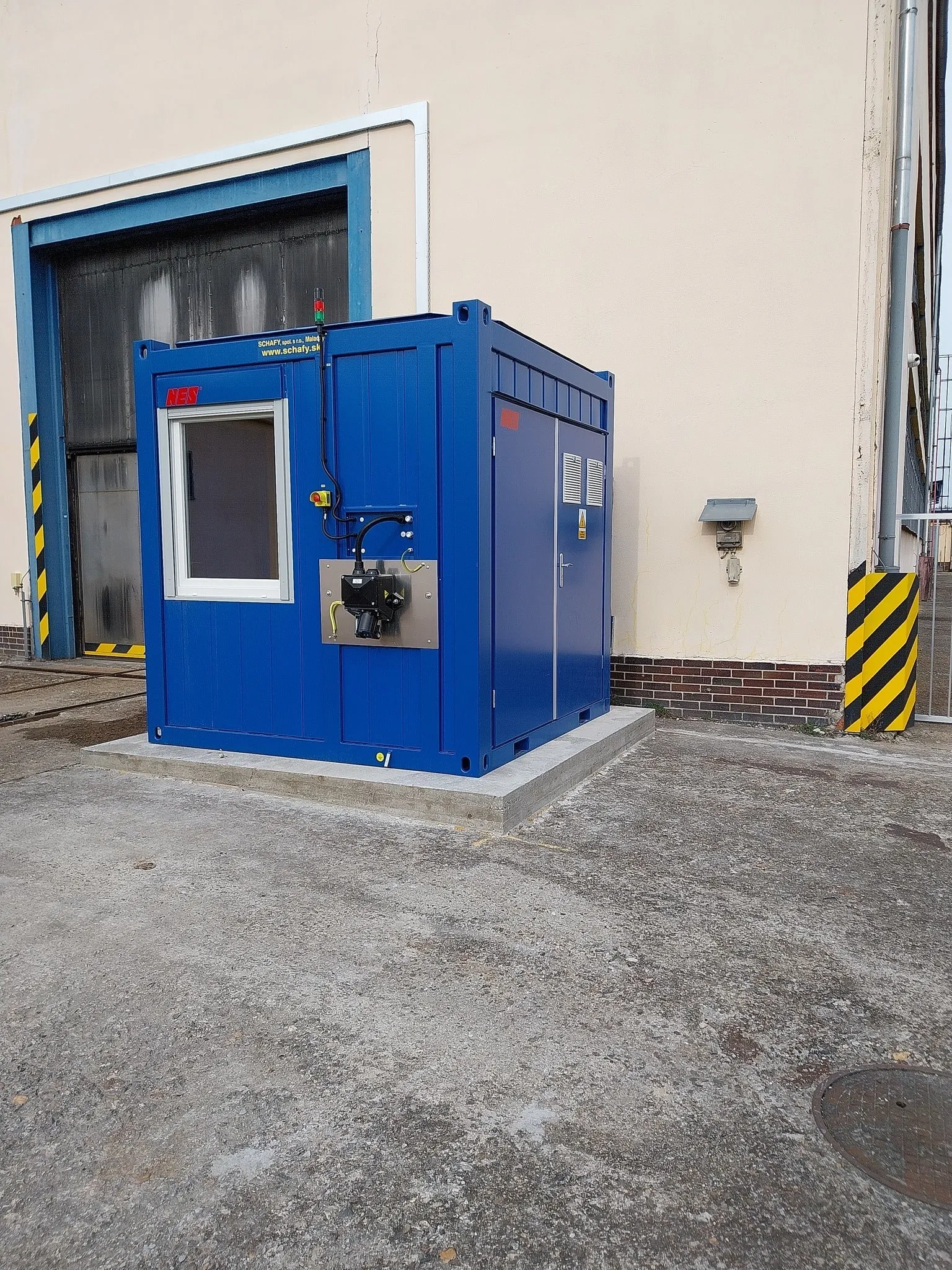 Kontajnerový zdroj 3 kV DC pre železničné vozidlá — 3